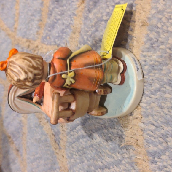 Goebel Hummel Figures, Doll Mother and Sister TMK 6 - Picture 4 of 16